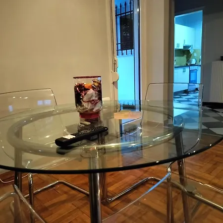 M2 Urban Escape 2 Bedroom Flat In Apartment Thessaloniki