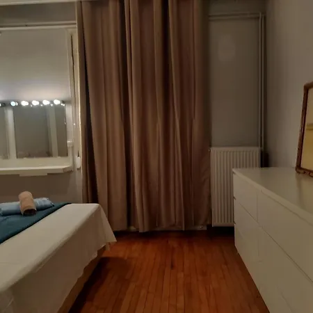 Apartment M2 Urban Escape 2 Bedroom Flat In *